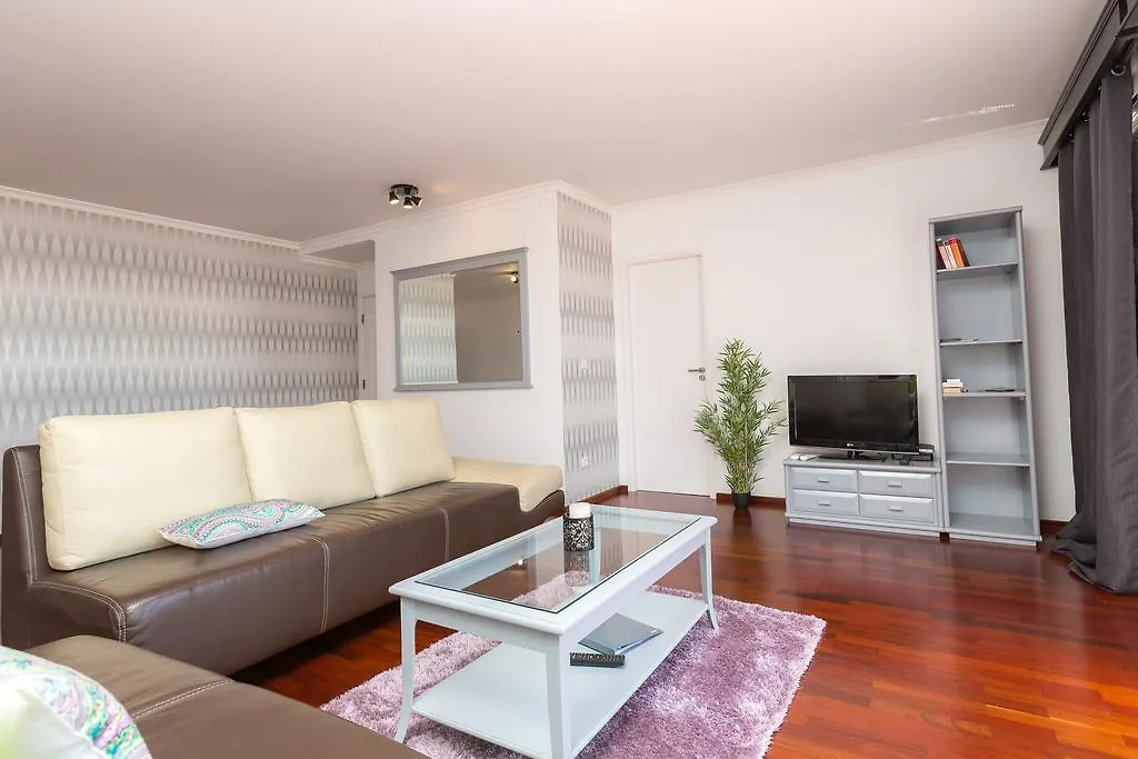 Casa Dos Avos By Rent2U, Lda Apartment Funchal  Portugal
